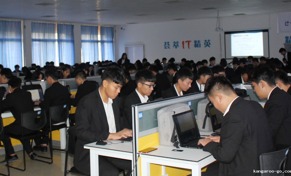 可冲本科-大学梦想从这里起航!重点高中教育体系助您实现本科梦